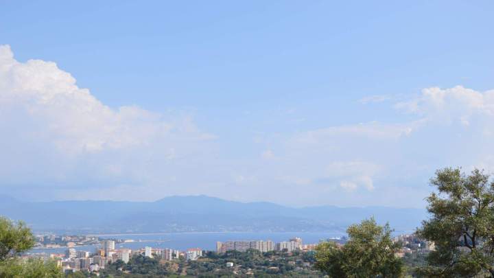 Location d'appartements saisonniers Corse