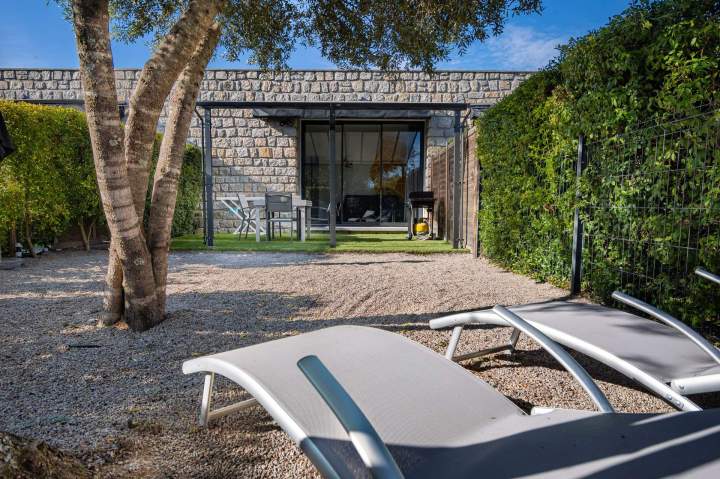 Location d'appartements avec jardin privé Corse
