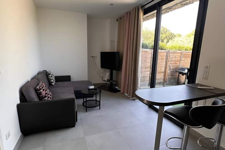 Location d'appartements avec jardin privé Corse